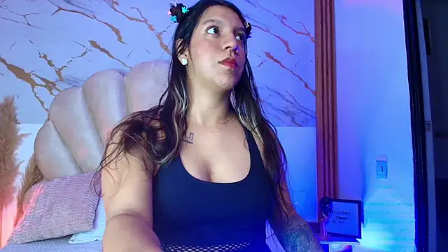 Lunaa Rossee online show from April 2026 11:55:01 AM