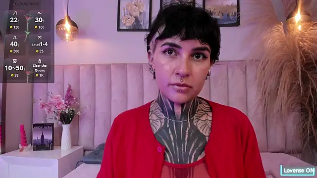 Luana fiore online show from April 2026 12:16:02 PM