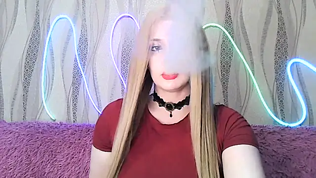 Snapshot of MissRoseSweet chatting on April 2026 07:07:01 PM MissRoseSweet online show from April 2026 07:07:01 PM