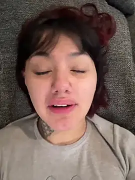 Abrildqquino online show from June 2026 03:43:02 PM