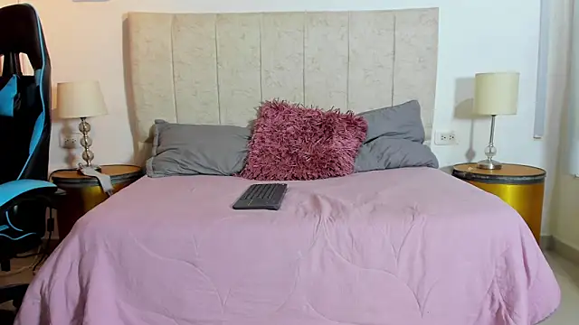 Snapshot of _blowsex_ chatting on April 2026 01:42:02 PM blowsex online show from April 2026 01:42:02 PM