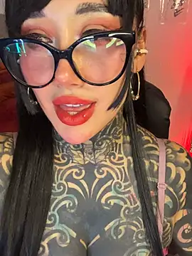 Snapshot of Musedreams chatting on April 2026 02:21:02 AM Musedreams online show from April 2026 02:21:02 AM