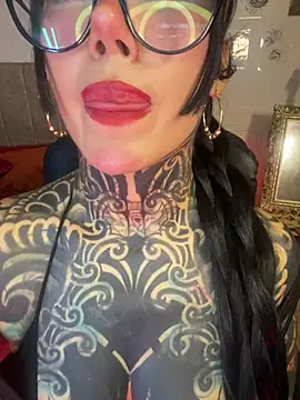 Snapshot of Musedreams chatting on April 2026 01:12:02 AM Musedreams online show from April 2026 01:12:02 AM