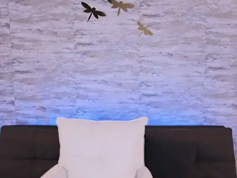 Snapshot of annemallow1 chatting on April 2026 06:04:02 PM annemallow1 online show from April 2026 06:04:02 PM