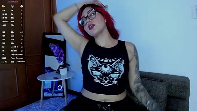 Snapshot of Violett_Sykes chatting on April 2026 10:04:02 PM Violett Sykes online show from April 2026 10:04:02 PM