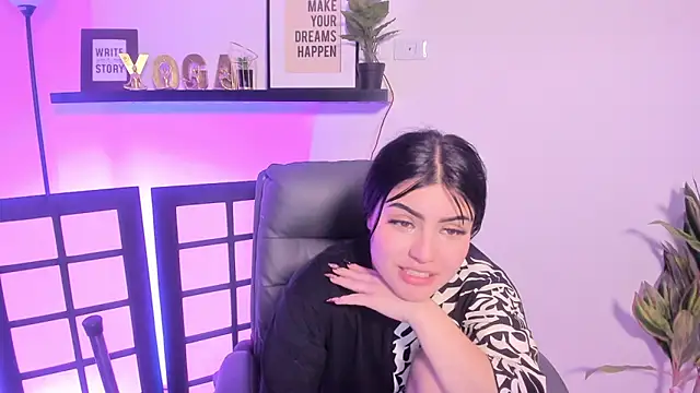 Snapshot of SamanthaVelvett_ chatting on April 2026 07:45:01 AM SamanthaVelvett online show from April 2026 07:45:01 AM