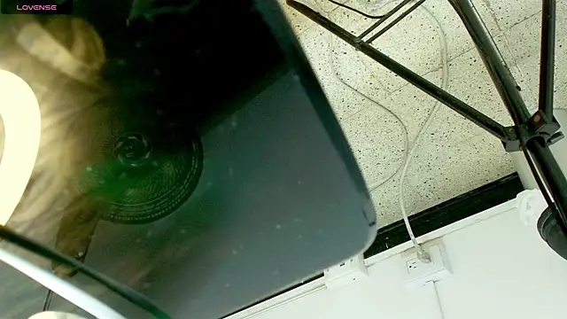 Snapshot of Selene__Luna chatting on April 2026 01:43:02 AM Selene Luna online show from April 2026 01:43:02 AM