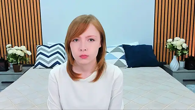 Snapshot of CherryCrushLove chatting on April 2026 06:03:02 AM CherryCrushLove online show from April 2026 06:03:02 AM