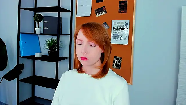 Snapshot of CherryCrushLove chatting on April 2026 05:58:02 AM CherryCrushLove online show from April 2026 05:58:02 AM