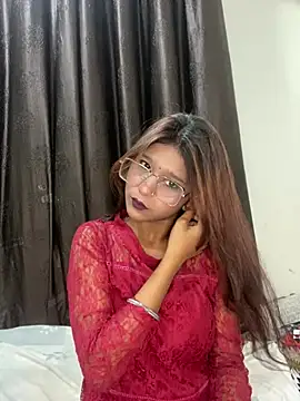 Snapshot of Cutiepie- chatting on April 2026 05:40:02 PM Cutiepie- online show from April 2026 05:40:02 PM