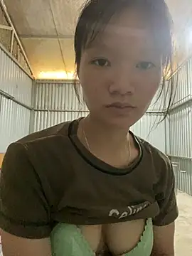 Snapshot of Elisa-a chatting on April 2026 09:24:02 AM Elisa-a online show from April 2026 09:24:02 AM