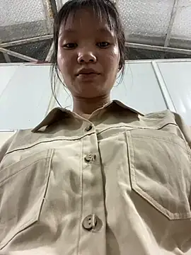 Snapshot of Elisa-a chatting on April 2026 11:05:02 AM Elisa-a online show from April 2026 11:05:02 AM