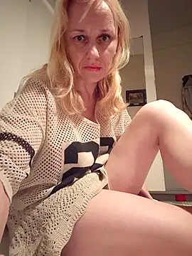 RinaSunX online show from April 2026 02:43:01 AM