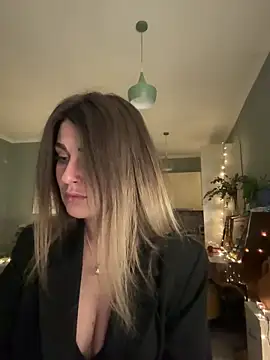 Snapshot of Rita_Tease chatting on April 2026 06:03:01 PM Rita Tease online show from April 2026 06:03:01 PM