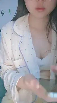 Snapshot of yehua001 chatting on April 2026 01:27:02 PM yehua001 online show from April 2026 01:27:02 PM