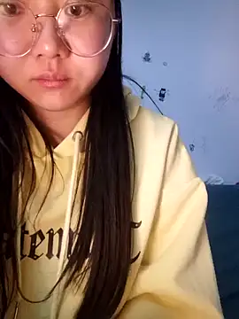 Snapshot of yehua001 chatting on April 2026 02:45:02 AM yehua001 online show from April 2026 02:45:02 AM