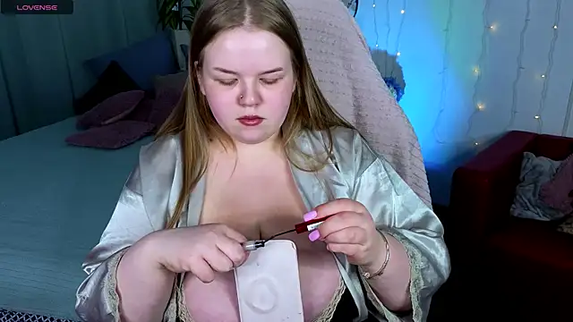 Snapshot of Sweetiest_Pie chatting on April 2026 01:50:02 PM Sweetiest Pie online show from April 2026 01:50:02 PM