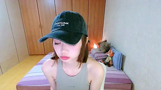 Snapshot of sherry_ss02 chatting on April 2026 07:58:02 PM sherry ss02 online show from April 2026 07:58:02 PM