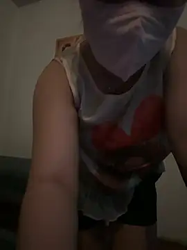 Snapshot of Lina-Naughty chatting on April 2026 05:24:01 PM Lina-Naughty online show from April 2026 05:24:01 PM