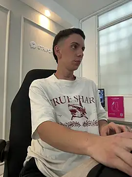 Snapshot of Liam_Fiire chatting on April 2026 03:50:02 PM Liam Fiire online show from April 2026 03:50:02 PM