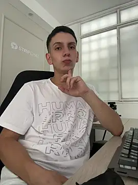 Snapshot of Liam_Fiire chatting on April 2026 06:02:01 PM Liam Fiire online show from April 2026 06:02:01 PM