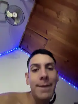 Snapshot of Liam_Fiire chatting on April 2026 01:06:01 AM Liam Fiire online show from April 2026 01:06:01 AM