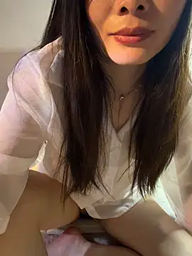 Snapshot of Xiaoyunduo1 chatting on April 2026 05:07:01 PM Xiaoyunduo1 online show from April 2026 05:07:01 PM
