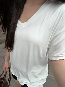 Snapshot of Xiaoyunduo1 chatting on May 2026 08:20:01 AM Xiaoyunduo1 online show from May 2026 08:20:01 AM