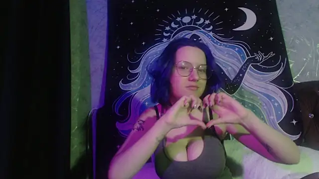 Snapshot of little_chappy chatting on April 2026 12:28:02 PM little chappy online show from April 2026 12:28:02 PM