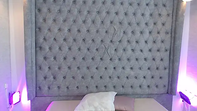 Snapshot of Gyal_Smith chatting on April 2026 03:33:01 AM Gyal Smith online show from April 2026 03:33:01 AM