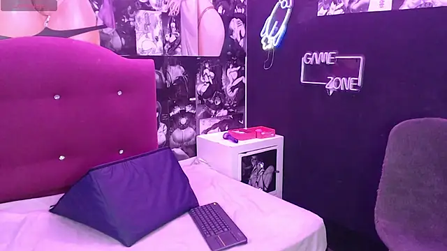 Snapshot of Shanel_black chatting on April 2026 07:08:02 PM Shanel black online show from April 2026 07:08:02 PM