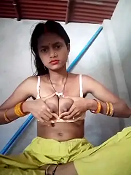 Snapshot of Payel_1 chatting on April 2026 07:31:01 AM Payel 1 online show from April 2026 07:31:01 AM