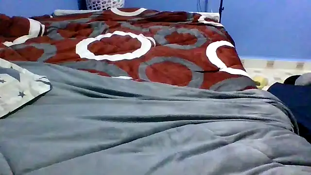 Snapshot of Thandiwe2003 chatting on May 2026 05:05:02 AM Thandiwe2003 online show from May 2026 05:05:02 AM