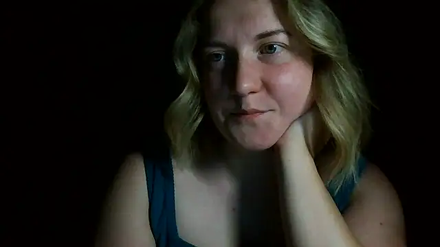 TinaKittyX online show from May 2026 08:07:02 PM
