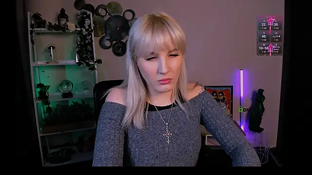 Snapshot of marta_smith1 chatting on April 2026 07:58:01 PM marta smith1 online show from April 2026 07:58:01 PM