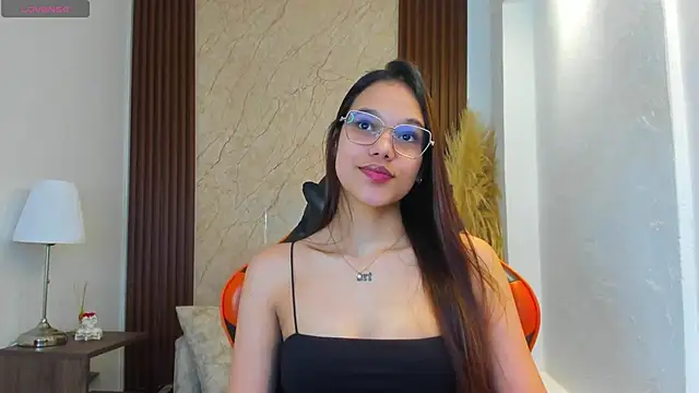 Snapshot of Vi_zzy chatting on April 2026 07:11:02 PM Vi zzy online show from April 2026 07:11:02 PM