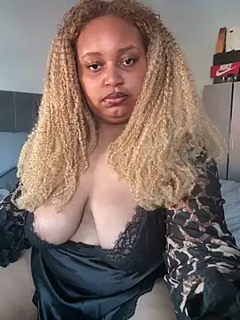 Snapshot of zahiraax chatting on April 2026 03:45:01 PM zahiraax online show from April 2026 03:45:01 PM