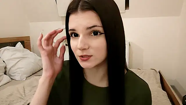 Snapshot of Ivy_wise chatting on April 2026 09:34:01 PM Ivy wise online show from April 2026 09:34:01 PM