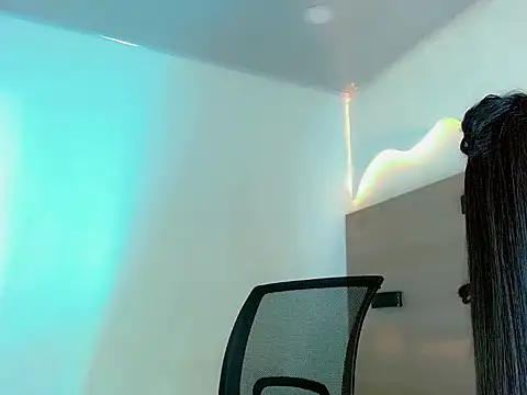 Snapshot of SinnthyaFoxxy chatting on April 2026 11:48:01 PM SinnthyaFoxxy online show from April 2026 11:48:01 PM