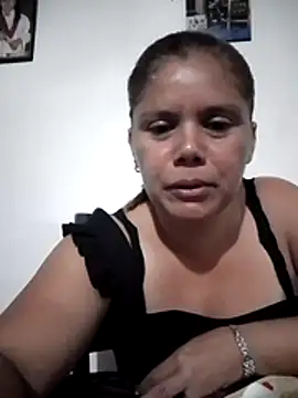 Snapshot of Zafiro_MD chatting on April 2026 11:22:02 AM Zafiro MD online show from April 2026 11:22:02 AM