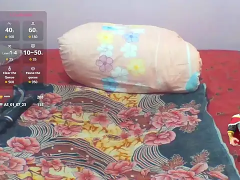 Snapshot of kylieqk chatting on May 2026 08:07:02 AM kylieqk online show from May 2026 08:07:02 AM