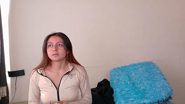 Snapshot of Lala_fluffy chatting on April 2026 07:44:01 PM Lala fluffy online show from April 2026 07:44:01 PM