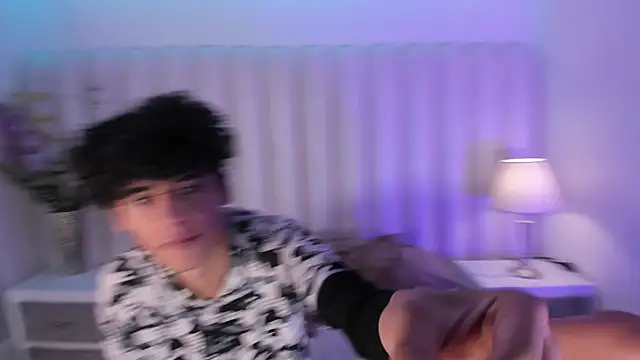 Snapshot of MiaAndFelim chatting on April 2026 12:16:02 PM MiaAndFelim online show from April 2026 12:16:02 PM