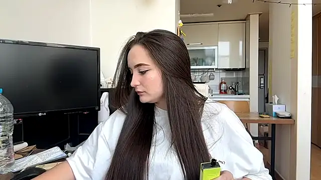 Snapshot of Marry_Stritteded chatting on April 2026 02:12:02 AM Marry Stritteded online show from April 2026 02:12:02 AM