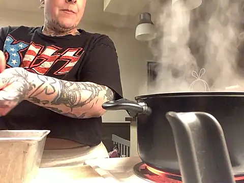 Snapshot of Kitty_bang chatting on April 2026 01:55:02 AM Kitty bang online show from April 2026 01:55:02 AM