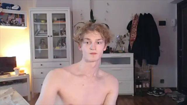 Daniel Yumm online show from April 2026 03:22:01 AM