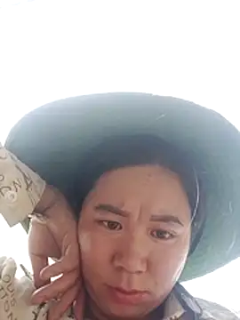 kiss-my online show from April 2026 02:32:01 AM