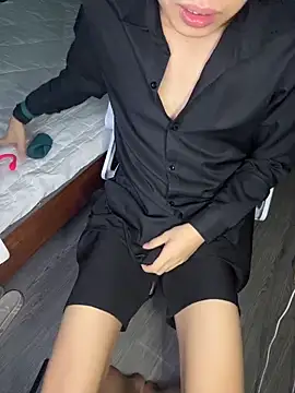 Snapshot of tuanhip chatting on May 2026 02:17:02 AM tuanhip online show from May 2026 02:17:02 AM