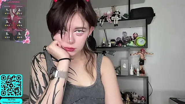 MadalynNosel online show from July 2026 07:04:01 AM