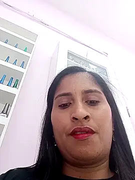 SofiaMendez1  online show from April 2026 03:28:02 PM